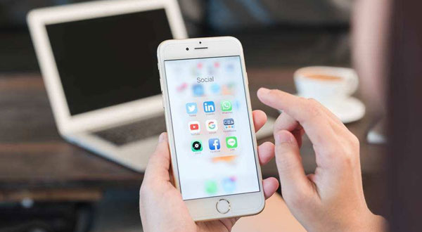 赶超里程碑 摩托罗拉XT701行货本周小降50元